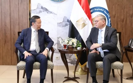 وزير البترول يبحث مع بي بي  خططها الاستثمارية في مجالات استكشاف وتنمية وإنتاج الغاز الطبيعي