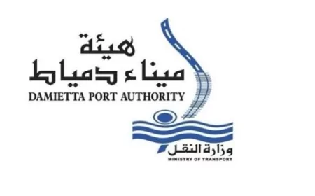 تعاون بين هيئة ميناء دمياط وبتروتريد لجمع المخلفات والزيوت البحرية