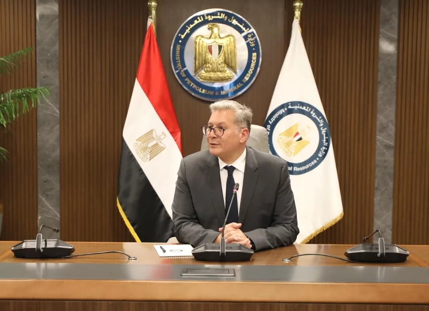 وزير البترول والثروة المعدنية يبحث مع النقابة العامة المناجم والمحاجر التعاون في تطوير قطاع التعدين