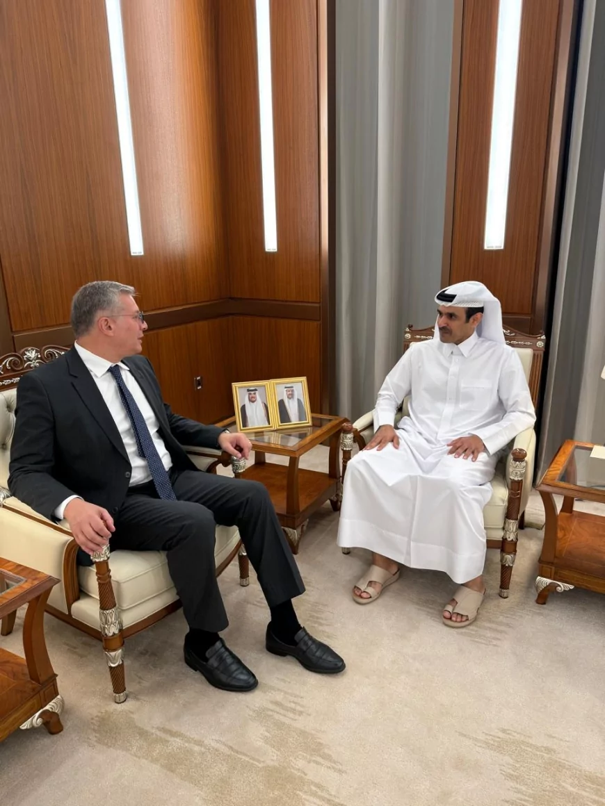 تعزيز التعاون بين مصر وقطر في مجالات صناعة البترول والغاز والاستفادة من البنية الأساسية فى البلدين.