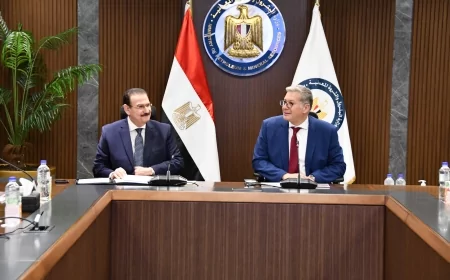 وزير البترول والثروة المعدنية يعقد اجتماعًا موسعًا مع مساهمي شركة أبوطرطور لحامض الفوسفوريك