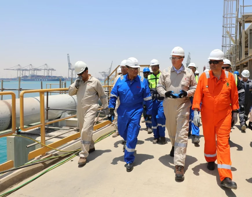 "وزير البترول "يتفقد استعدادات وتجهيزات ميناء سونكر لاستقبال سفينة "Energos Power"