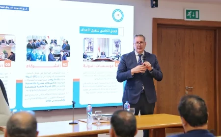 وزير البترول يلتقي السفراء المكلفين برئاسة بعثات مصر الدبلوماسية