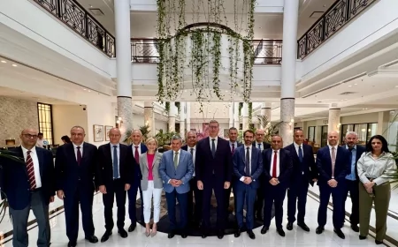 وزير البترول يلتقي نظيرة القبرصي لبحث اتخاذ القرار النهائي لربط حقل كرونوس  بمحطات الإسالة المصرية بحلول 2027