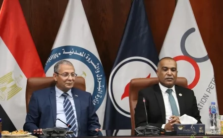 بروتوكول تعاون بين النقابة العامة للبترول و”التعاون للبترول” يمنح العاملين خصم 12% وتقسيط المشتريات حتى 10 آلاف جنيه على ستة أشهر