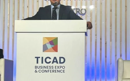 رئيس اقتصادية قناة السويس يستعرض أبرز إنجازات الهيئة في سيمنار معهد التخطيط القومي