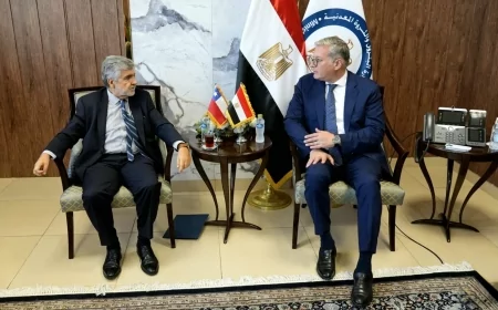 وزير البترول يبحث مع  "إيناب سيبترول" التشيلية خطط التعاون في مجالات إنتاج البترول..  والفرص الممكنة في قطاع التعدين لأول مرة
