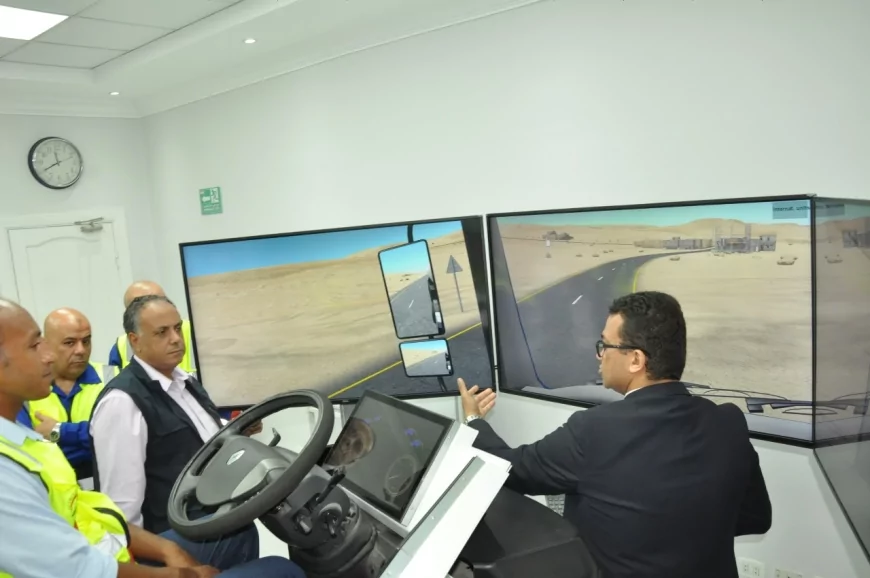 رئيس هيئة البترول يتفقد مركز تدريب القيادة الامنة بشركة السهام البترولية
