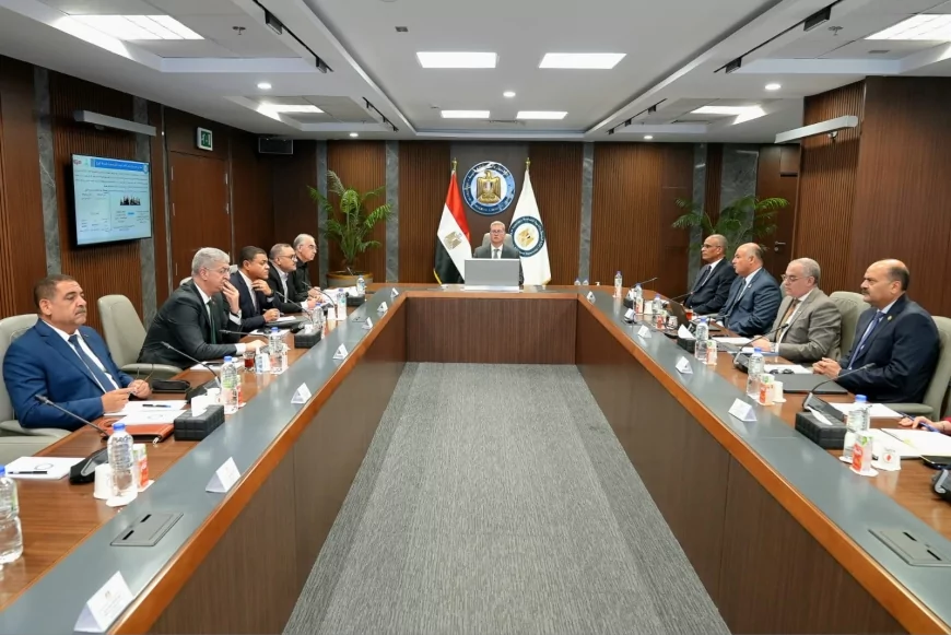 وزير البترول يتابع الموقف التنفيذي لمشروع مجمع شركة البحر الأحمر الوطنية للبتروكيماويات