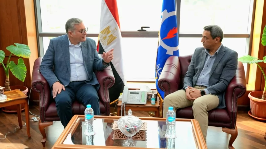 في مستهل زيارته للمحافظة.. وزير البترول والثروة المعدنية يلتقي محافظ السويس