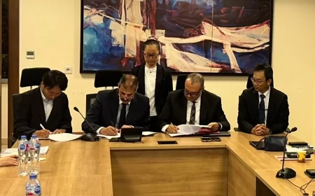 وزراتا البترول والكهرباء والجايكا  يوقعون اتفاقا لمشروع جديد لتعزيز تحول الطاقة في مصر للطاقة المتكاملة والمستدامة .