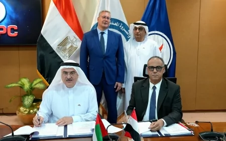 وزارة البترول والثروة المعدنية توقع 3 اتفاقيات جديدة للبحث عن البترول والغاز  باستثمارات تزيد عن 121 مليون دولار