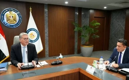 وزير البترول يثني علي شركة بترول الصحراء الغربية.. ويعتبرها من افصل 5 شركات نجحت في زيادة الإنتاج