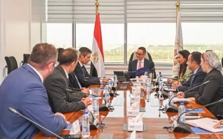 وزير الاستثمار يبحث مع شركة "أنتي بليوشن" استثمارات بـ150 مليون دولار في الاقتصاد الأخضر