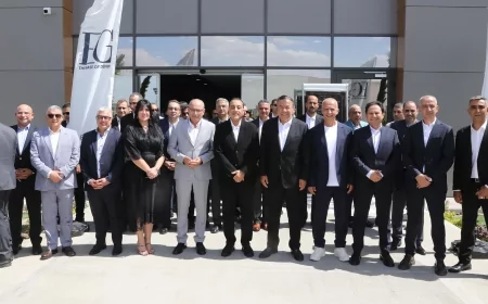 باستثمارات 40 مليون دولار.. رئيس الوزراء يفتتح مصنع "إروجلو جارمنت" التركي للملابس الجاهزة بمنطقة القنطرة غرب الصناعية