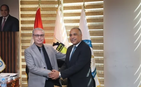رئيس نقابة البترول يستقبل رئيس برج العرب.. تعاون مشترك وندوة توعوية لدعم حقوق العاملين