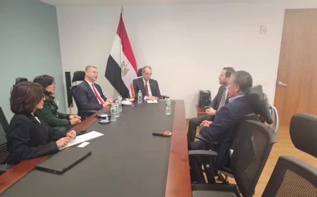 وزير الاتصالات يبحث تعزيز التعاون مع شركات "سيسكو" و"فودافون" و"آيكور" في أمريكا