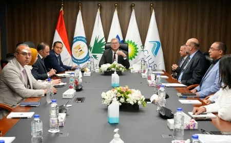 في زيارة مفاجئة لمقر الشركة.. وزير البترول يتابع تطور إنتاج حقول الفرعونية ببورسعيد
