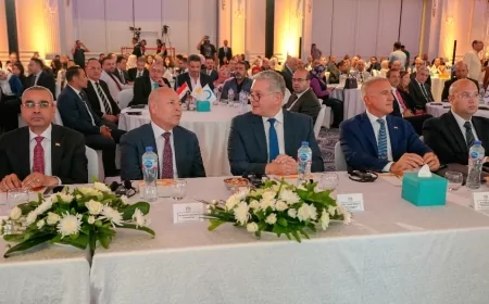 تحت شعار حماية الإنسان.. وزير البترول والثروة المعدنية يشهد فعاليات يوم السلامة والصحة المهنية والبيئة 