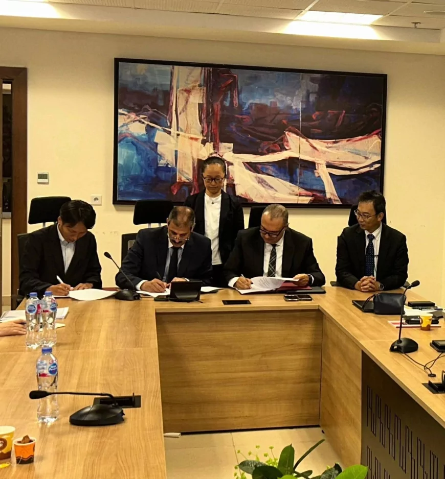 وزراتا البترول والكهرباء والجايكا يوقعون اتفاقا لمشروع جديد لتعزيز تحول الطاقة في مصر للطاقة المتكاملة والمستدامة .