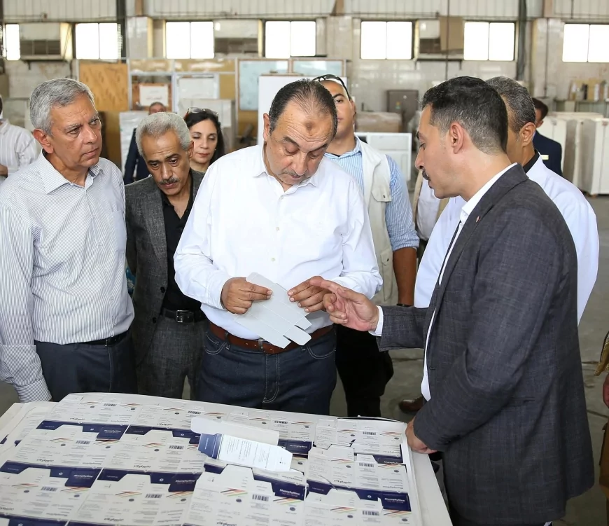 وزير قطاع الأعمال يتفقد شركة العبوات والمستلزمات الطبية.. ويؤكد على رفع كفاءة الإنتاج والجودة