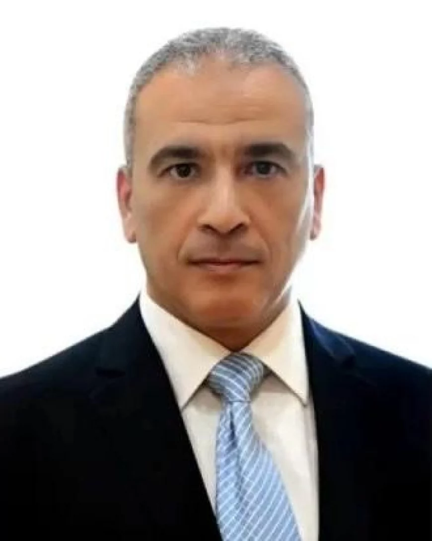 رئيس نقابة البترول يهنئ اللواء علاء حسن الشريف لتعيينه أمينًا عامًا لمجلس الوزراء