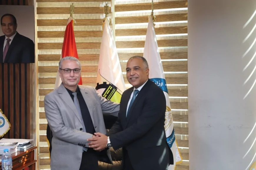 رئيس نقابة البترول يستقبل رئيس برج العرب.. تعاون مشترك وندوة توعوية لدعم حقوق العاملين