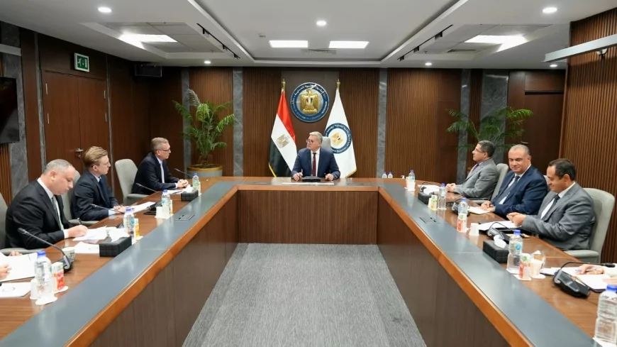 وزير البترول يبحث مع مؤسسة تمويل التنمية الأمريكية (DFC) فرص التعاون في مشروعات الطاقة والبتروكيماويات