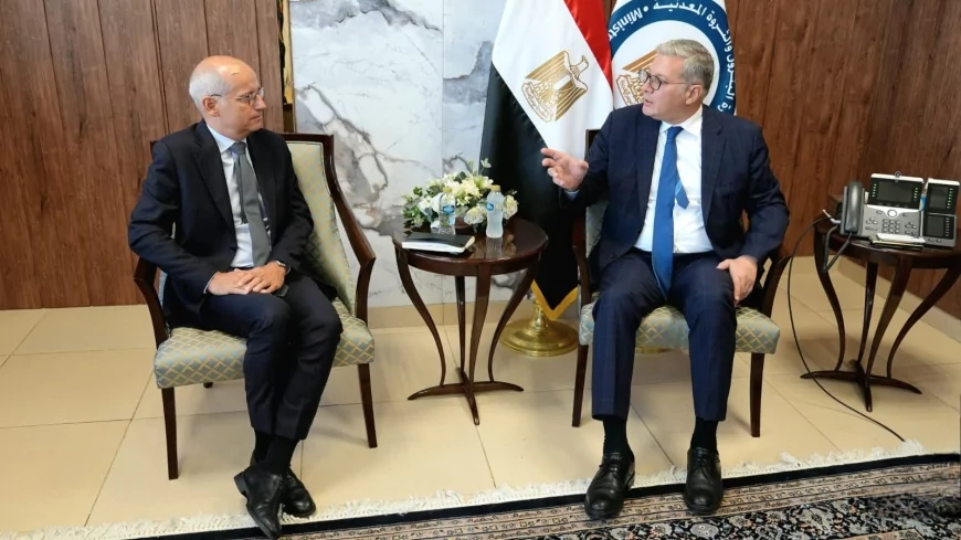 وزير البترول يبحث مع توتال إنرجيز الفرنسية الإستفادة بفرص الإستثمار وتعزيز التعاون في شرق المتوسط