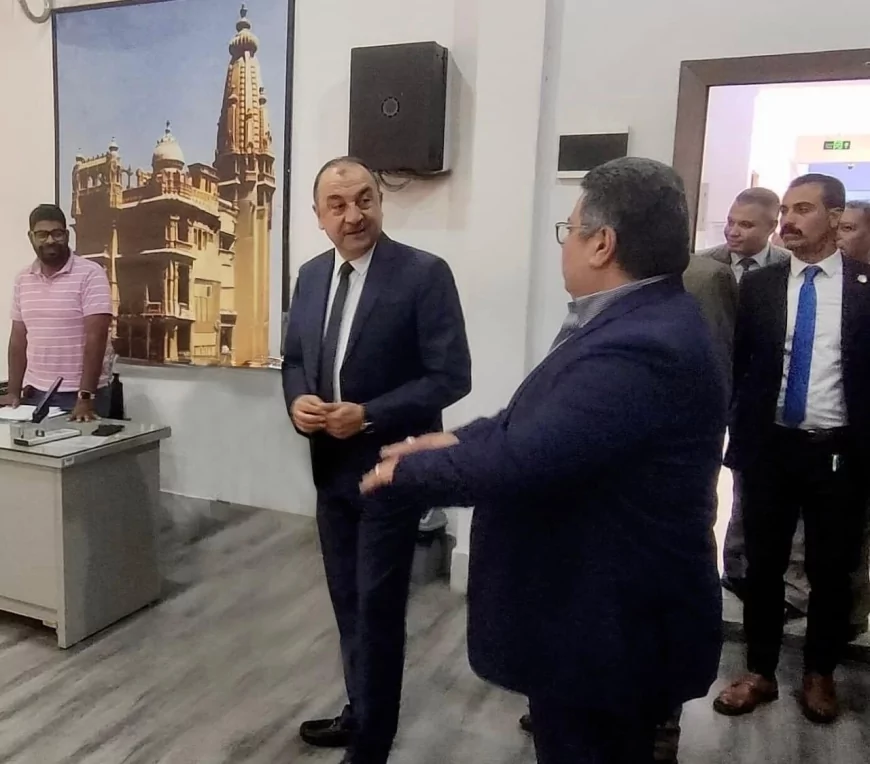 وزير قطاع الأعمال العام في زيارة مفاجئة لشركة مصر الجديدة للإسكان والتعمير