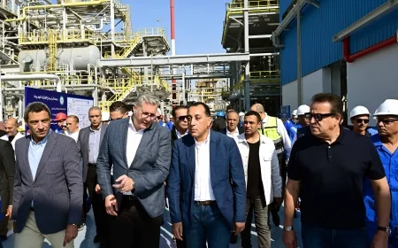رئيس الوزراء يفتتح مشروع استرجاع الغازات لإنتاج البوتاجاز بشركة النصر للبترول بالسويس