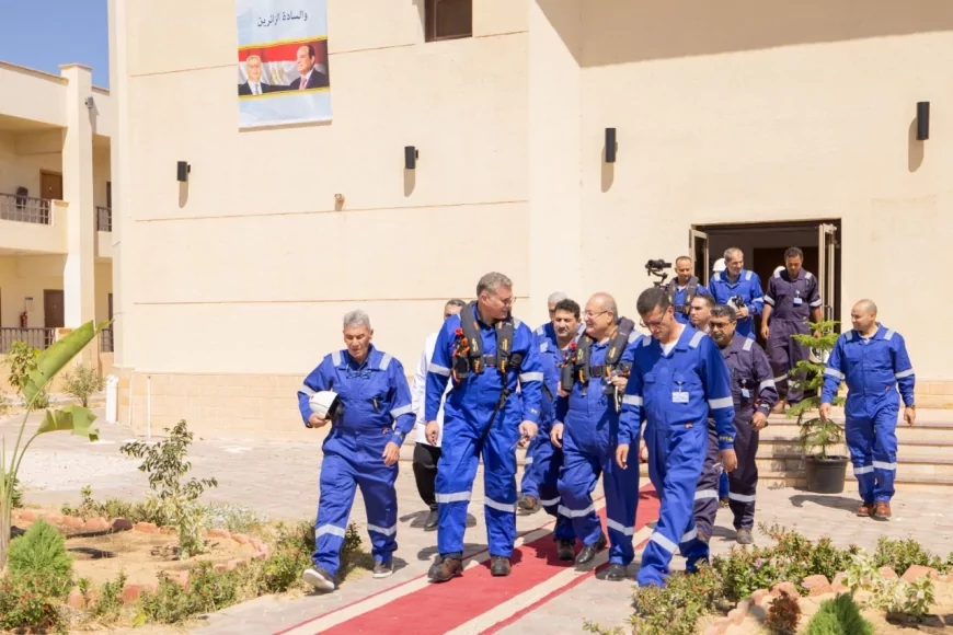 وزير البترول والثروة المعدنية يتفقد موقع شركة برينكو بشمال سيناء