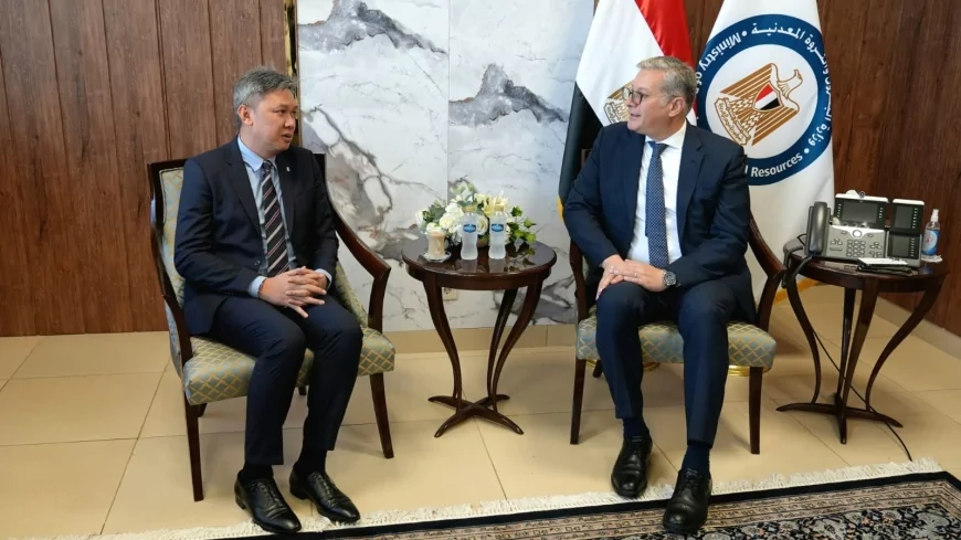 لتعظيم الفوائد الاقتصادية.. وزير البترول والثروة المعدنية يبحث مع بتروناس الماليزية تعزيز الشراكة الاستراتيجية في مجال الغاز الطبيعي١