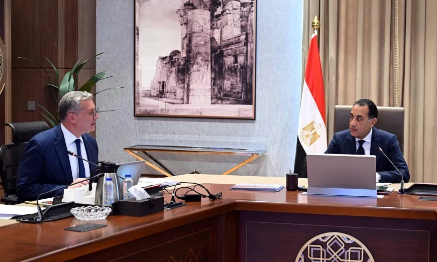 رئيس الوزراء يستعرض خطة شاملة لـ "البترول والثروة المعدنية": تعزيز الإنتاج وتوطين صناعات الغاز والمعادن النادرة