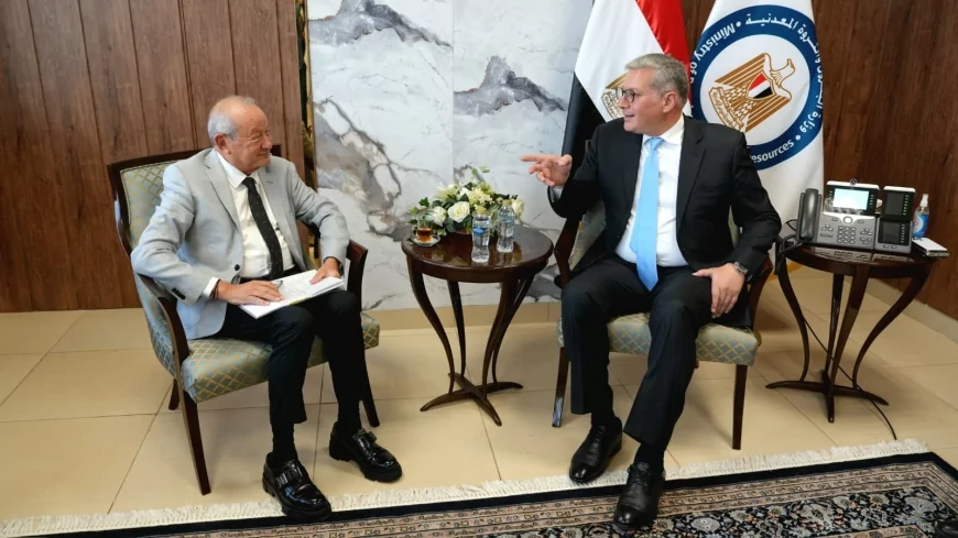 وزير البترول والثروة المعدنية يبحث مع نجيب ساويرس تعزيز الاستثمارات في قطاع التعدين و التنقيب عن الذهب