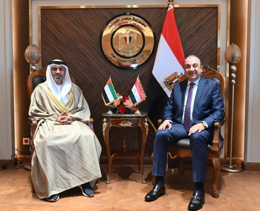 وزير قطاع الأعمال العام يبحث مع السفير الإماراتي الجديد تعزيز التعاون الاقتصادي والاستثماري بين مصر والإمارات