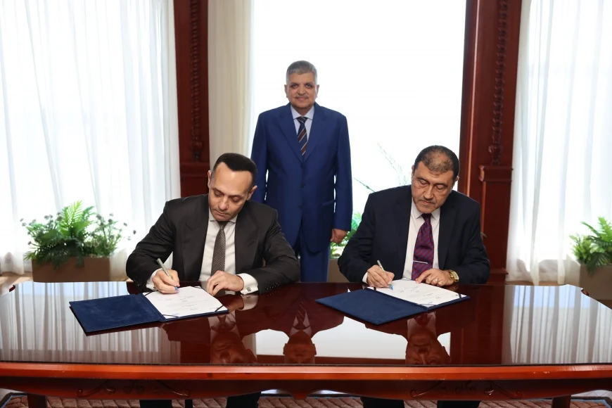 باستثمارات 2 مليار دولار في المرحلة الأولى.. "قناة السويس" توقع عقد شراكة لإقامة مجمع بتروكيماويات عملاق بالعين السخنة