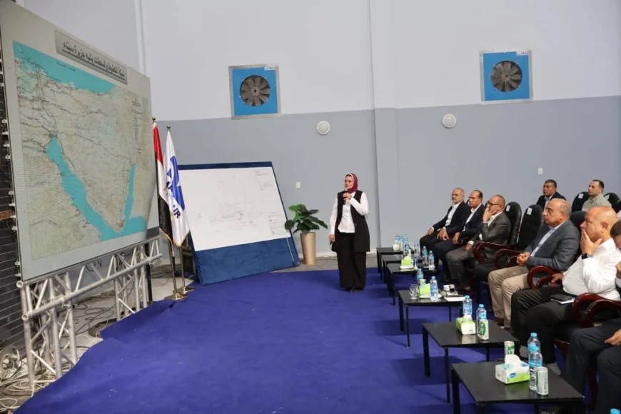 وزير الكهرباء يتفقد محطة عيون موسى ويطلق التيار لمشروعات تنموية جديدة في سيناء
