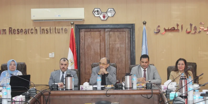 معهد بحوث البترول يستقبل وفداً من مركز التميز للتحول الطاقي لبحث خفض الانبعاثات