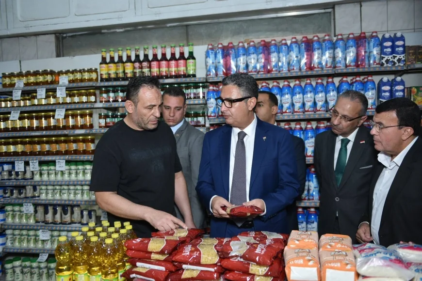 وزير التموين يتفقد الأنشطة التموينية بالقاهرة لمتابعة توافر السلع وانتظام منظومة الدعم