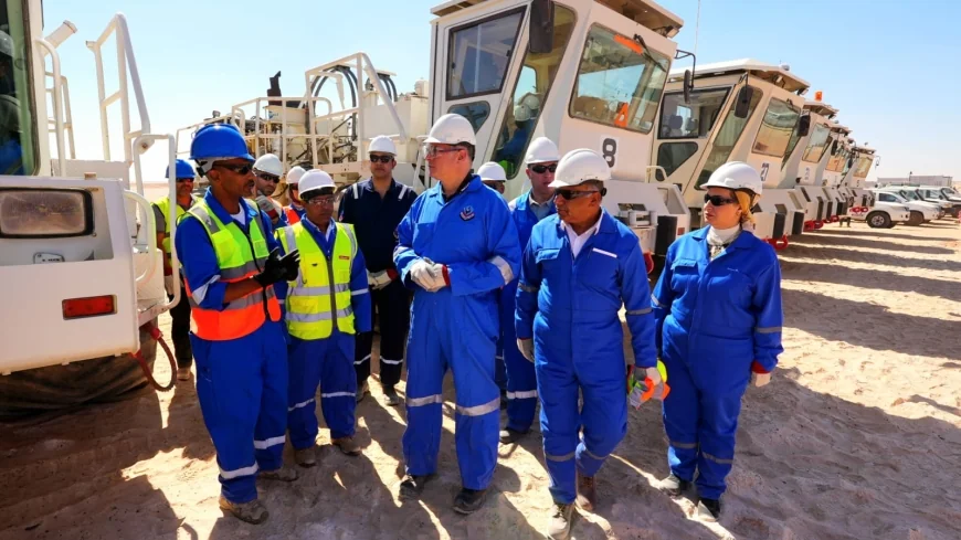 وزير البترول يتفقد انطلاق أعمال المسح السيزمي غرب أسيوط