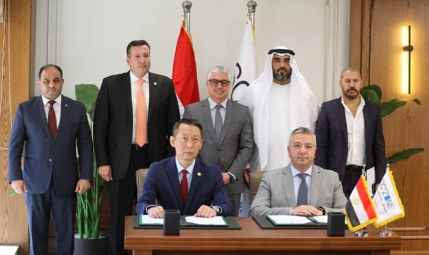 بروتوكول تعاون استراتيجي جديد بالمنطقة الاقتصادية لقناة السويس بين "كيميت للصناعات" و"القلعة – رد فلاج" لإنشاء 3 مشروعات صناعية كبرى بالسخنة