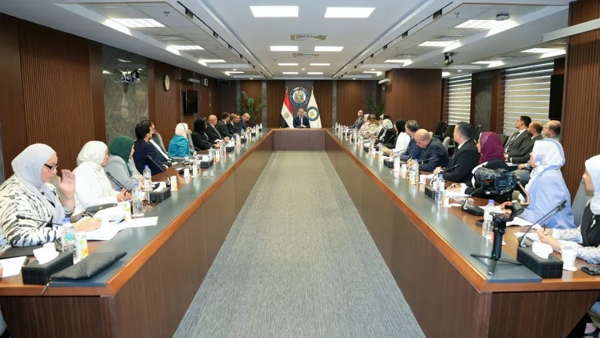 وزير البترول والثروة المعدنية: الشباب هم قادة المستقبل في صناعة الطاقة