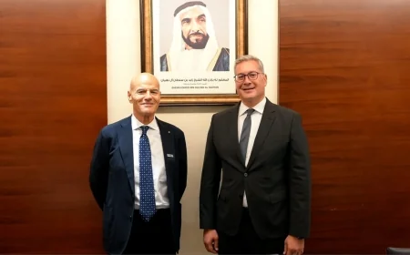 وزير البترول والثروة المعدنية يبحث مع رئيس إيني الإيطالية تسريع برامج الاستكشاف والإنتاج ونقل الغاز القبرصي لمصر