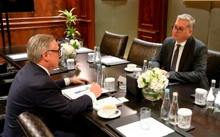 وزير البترول والثروة المعدنية يدعو شيفرون للتوسع في استثمارات البحث والاستكشاف بالبحر الأحمر