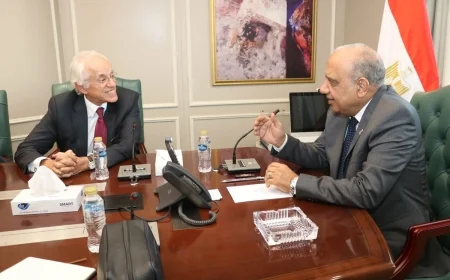 وزير الكهرباء والطاقة المتجددة يبحث مع رئيسمجموعة كوبولوزيس اليونانية مجموعة كوبولوزيس اليونانية  مجموعة "كوبولوزيس اليونانية "مستجدات التنفيذ وتطور الأعمال في مشروع الربط الكهربائي المصري اليوناني