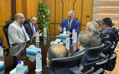 وزير البترول والثروة المعدنية يجري زيارة مفاجئة لشركة أبسكو لمتابعة سير العمل ودعم تنفيذ الأنشطة