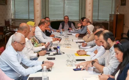 وزير قطاع الأعمال العام يعقد اجتماعًا موسعًا في "غزل المحلة" مع الرؤساء التنفيذين لشركات "القابضة للقطن والغزل والنسيج"