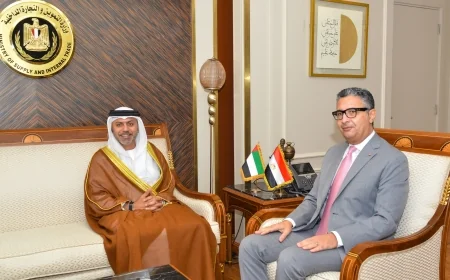 وزير التموين يبحث مع سفير الإمارات تعزيز التعاون في الأمن الغذائي والمناطق اللوجستية