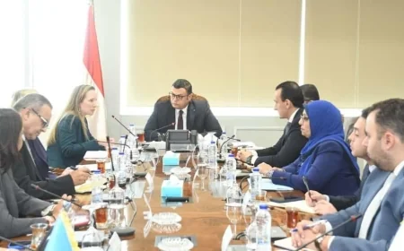 وزير الإسكان يبحث مع البنك الدولي تعزيز التعاون في "المدن الذكية" و"الإدارة المتكاملة للأراضي"